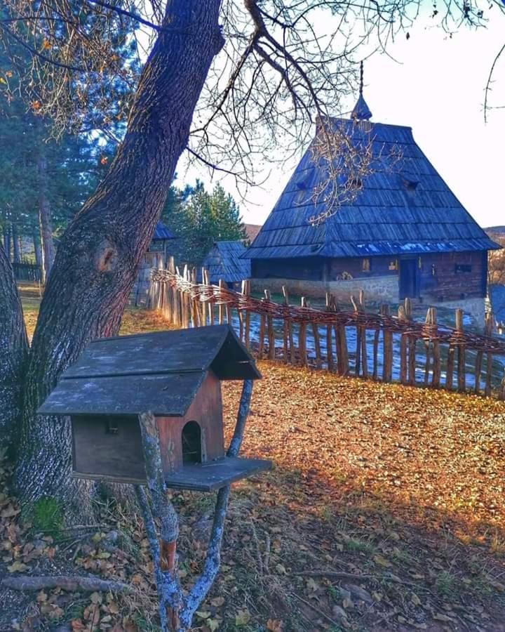 Seoski Turizam Melovic Rozanstvo Exterior foto