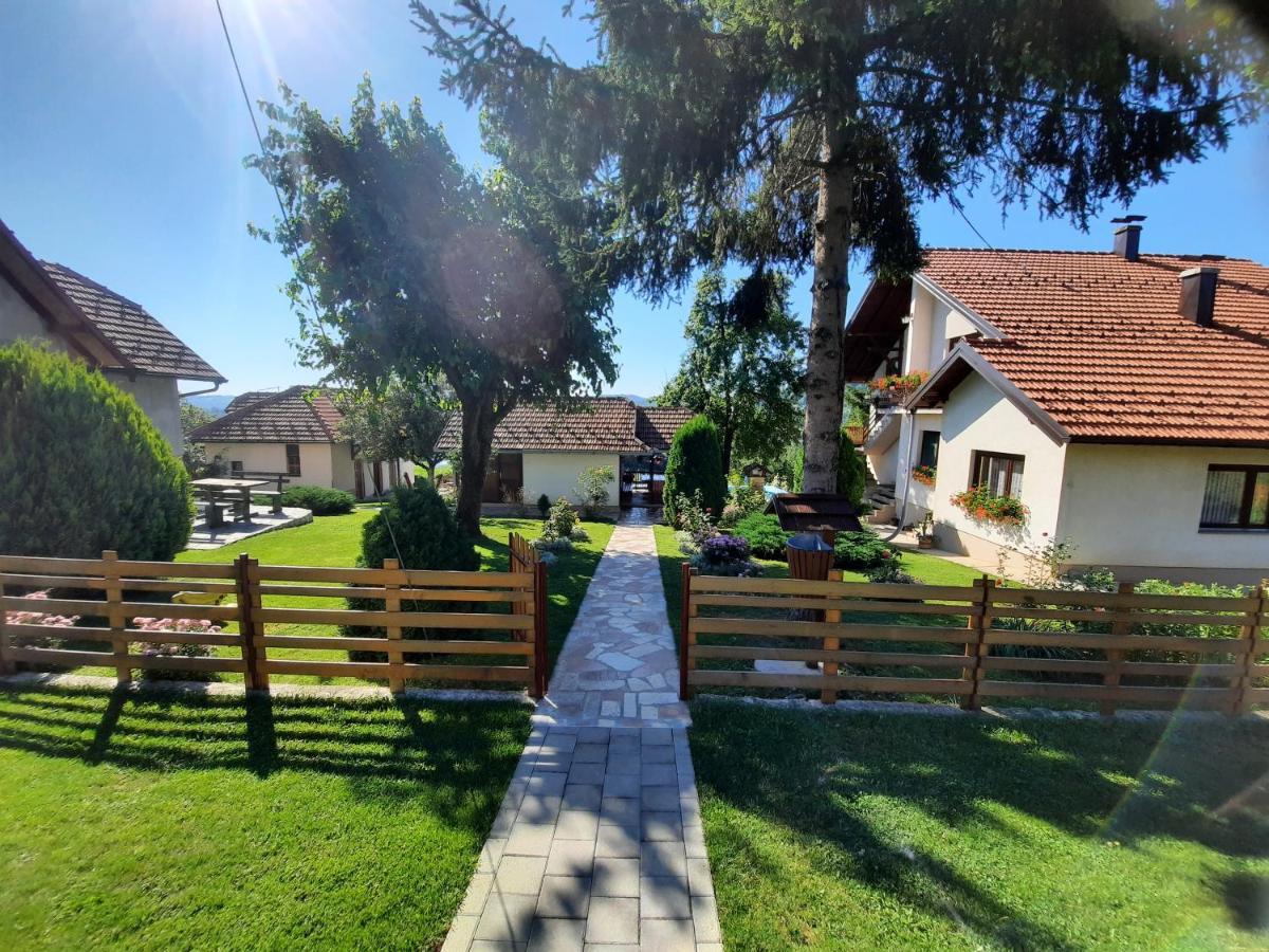 Seoski Turizam Melovic Rozanstvo Exterior foto
