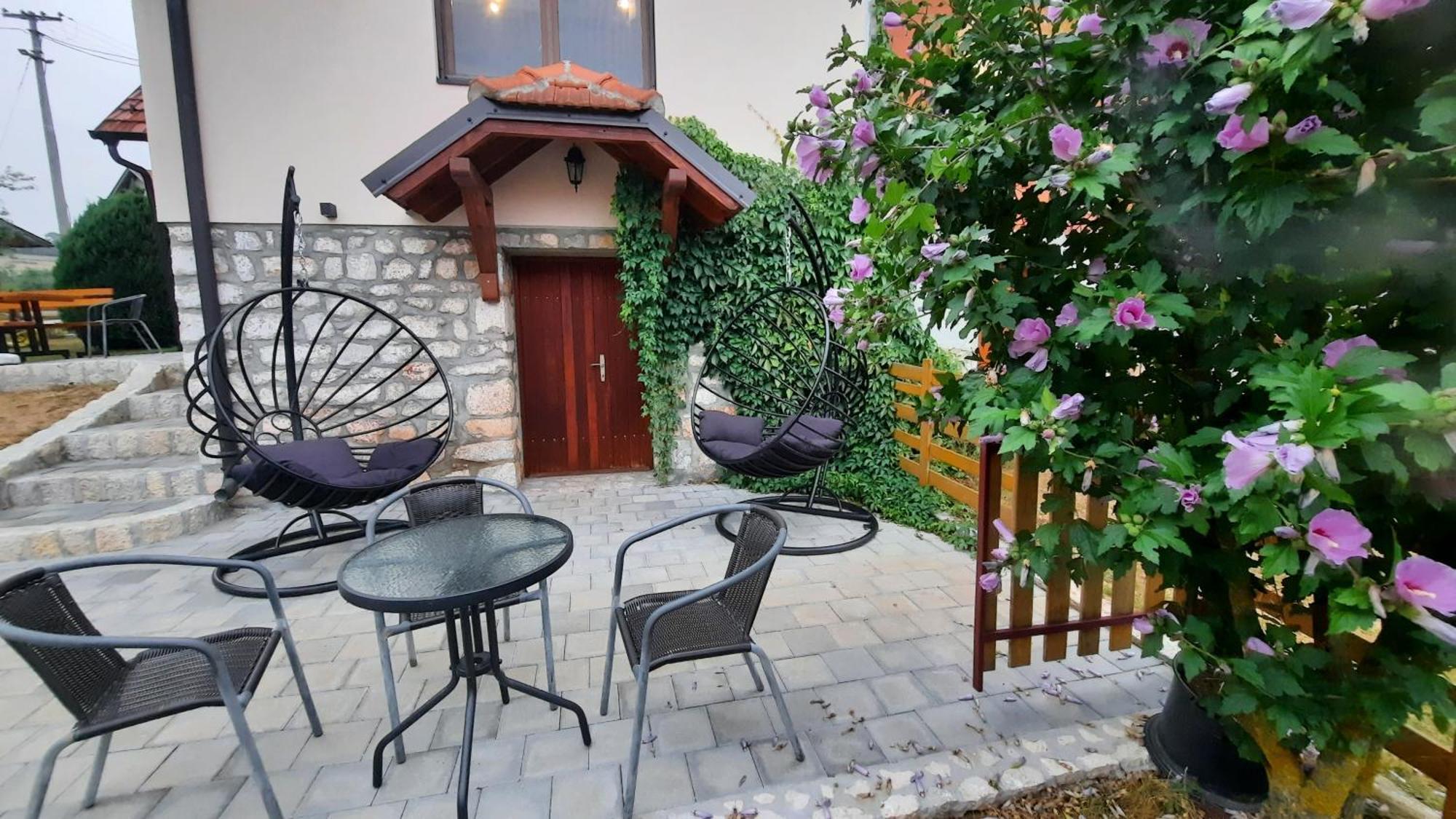 Seoski Turizam Melovic Rozanstvo Exterior foto